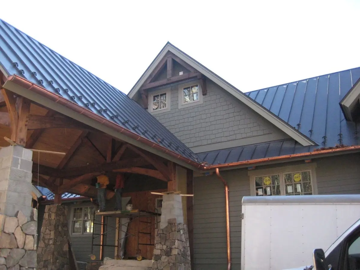 Craftsman Roofing team delivering quality roofing work in Houston